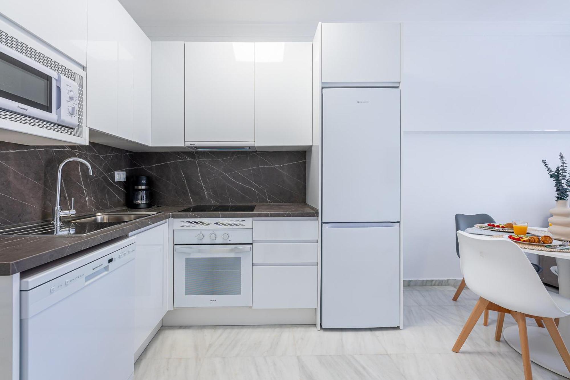 797 Holiday Rentals - Apartamento En Pueblo Quinta A 1 Min De La Playa Benalmádena Esterno foto