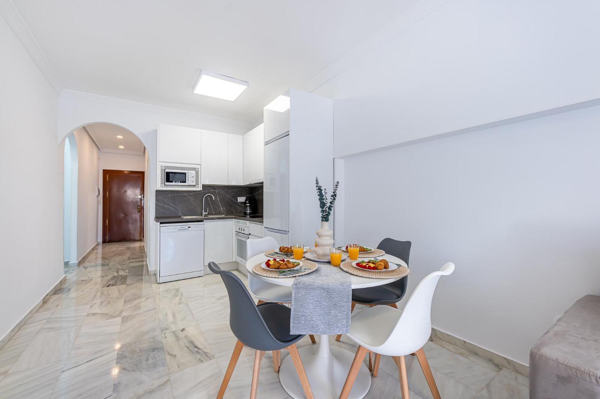 797 Holiday Rentals - Apartamento En Pueblo Quinta A 1 Min De La Playa Benalmádena Esterno foto