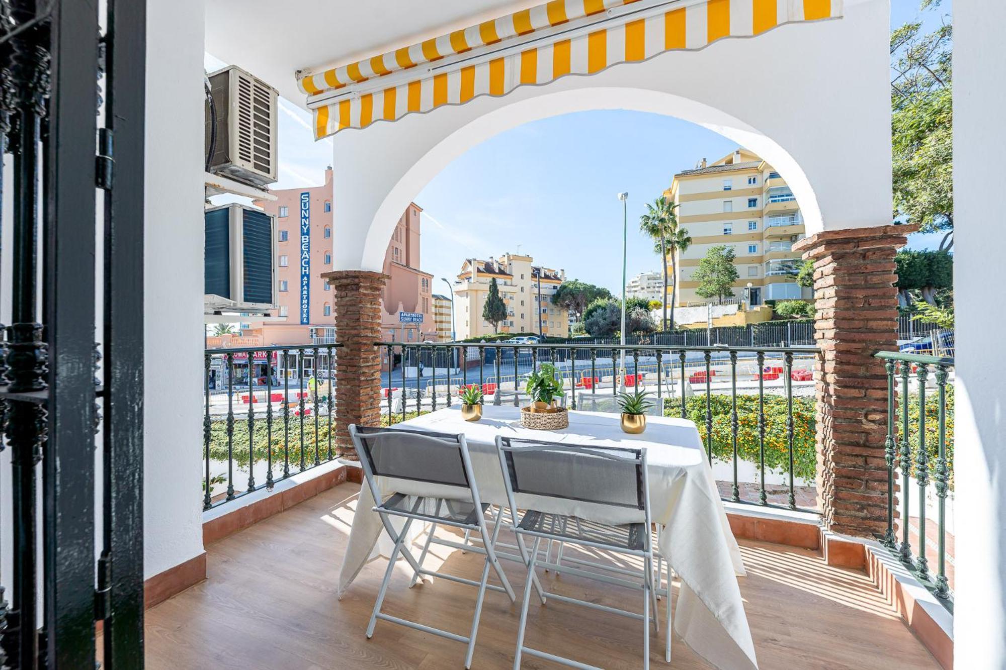797 Holiday Rentals - Apartamento En Pueblo Quinta A 1 Min De La Playa Benalmádena Esterno foto